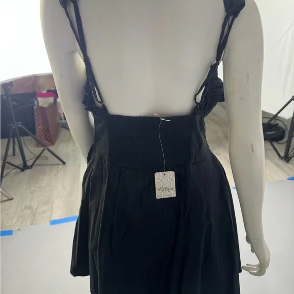 Free People Black Ruffle Trim Fit & Flare Mini Dress Size Small Sweetheart Neck - Picture 3 of 5